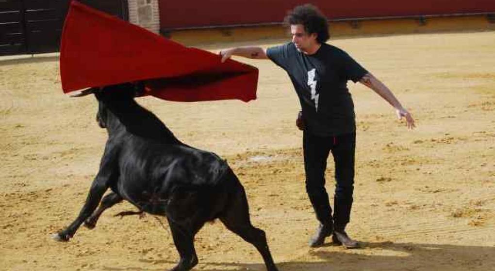 Andrés Calamaro fue premiado por defender las corridas de toros